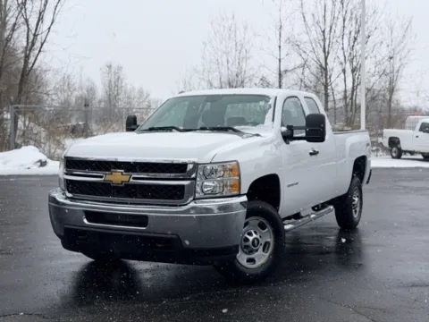 White 2013 Chevrolet Silverado 2500HD Work Truck for sale in Davison, MI