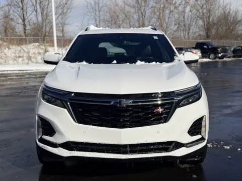 Photos of 2023 Chevrolet Equinox RS for sale in Davison, MI at Hank Graff Chevrolet Davison