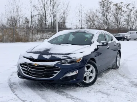 Blue 2022 Chevrolet Malibu LT for sale in Davison, MI