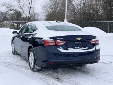 More photos of 2022 Chevrolet Malibu LT at Hank Graff Chevrolet Davison, MI