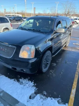 Black 2012 GMC Yukon XL Denali for sale in Davison, MI