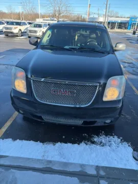 Photos of 2012 GMC Yukon XL Denali for sale in Davison, MI at Hank Graff Chevrolet Davison