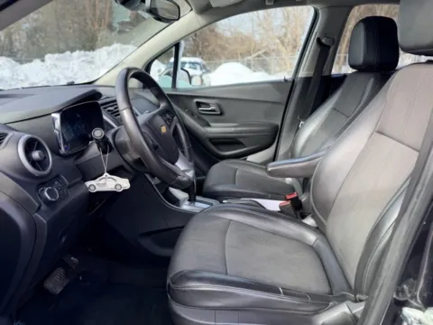 More photos of 2015 Chevrolet Trax LT at Hank Graff Chevrolet Davison, MI