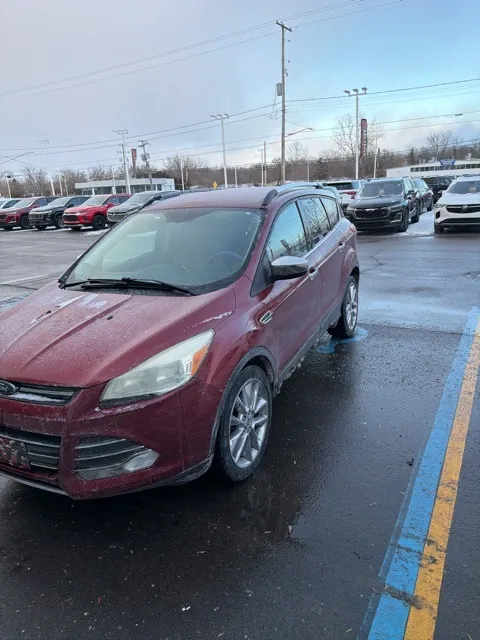 Red 2014 Ford Escape SE for sale in Davison, MI