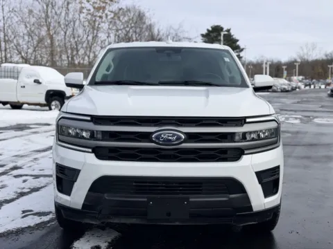 Photos of 2024 Ford Expedition Max XLT for sale in Davison, MI at Hank Graff Chevrolet Davison