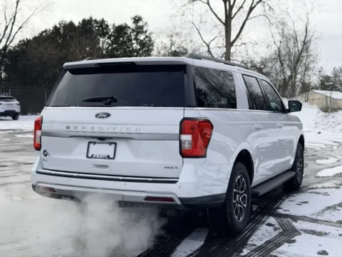 More photos of 2024 Ford Expedition Max XLT at Hank Graff Chevrolet Davison, MI