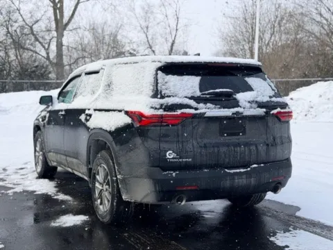 More photos of 2023 Chevrolet Traverse LT at Hank Graff Chevrolet Davison, MI