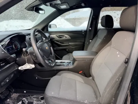 More photos of 2023 Chevrolet Traverse LT at Hank Graff Chevrolet Davison, MI