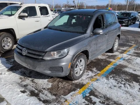 Black 2016 Volkswagen Tiguan SEL for sale in Davison, MI