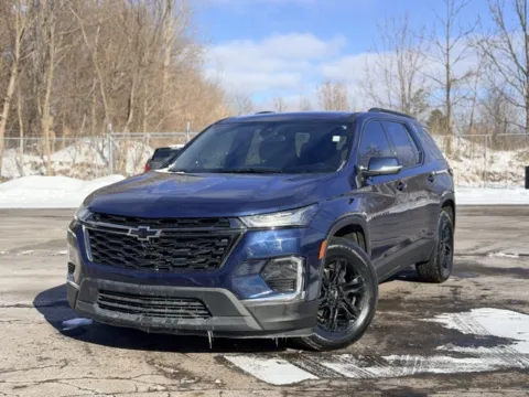 Blue 2022 Chevrolet Traverse LT for sale in Davison, MI