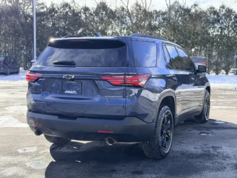 More photos of 2022 Chevrolet Traverse LT at Hank Graff Chevrolet Davison, MI