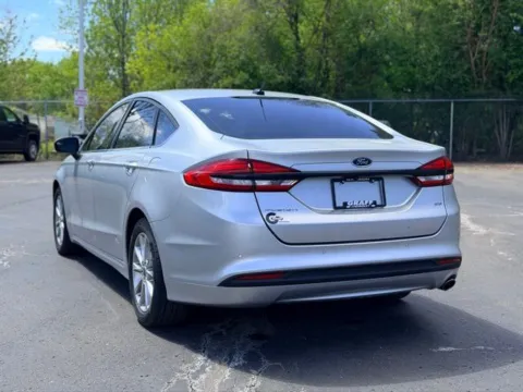 More photos of 2017 Ford Fusion SE at Hank Graff Chevrolet Davison, MI