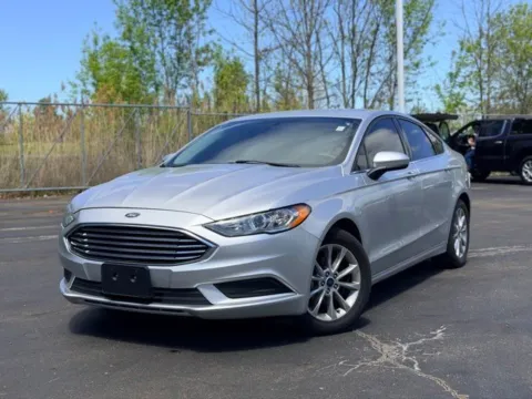 Silver 2017 Ford Fusion SE for sale in Davison, MI