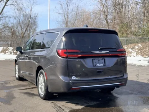 More photos of 2023 Chrysler Pacifica Touring L at Hank Graff Chevrolet Davison, MI