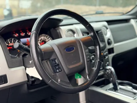 More photos of 2013 Ford F-150 XL at Hank Graff Chevrolet Davison, MI