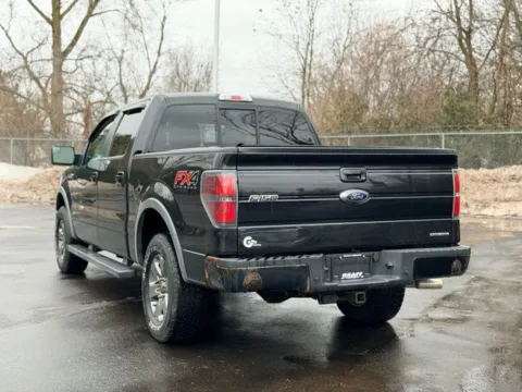 More photos of 2013 Ford F-150 XL at Hank Graff Chevrolet Davison, MI