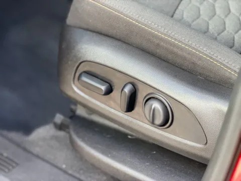 More photos of 2019 Chevrolet Equinox LT at Hank Graff Chevrolet Davison, MI