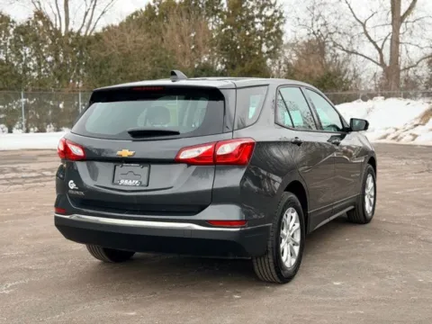 More photos of 2018 Chevrolet Equinox LS at Hank Graff Chevrolet Davison, MI