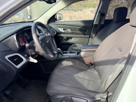 More photos of 2015 GMC Terrain SLE-1 at Hank Graff Chevrolet Davison, MI