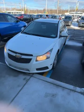 White 2014 Chevrolet Cruze 1LT for sale in Davison, MI