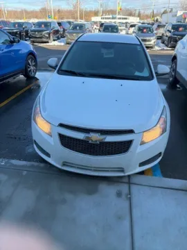Photos of 2014 Chevrolet Cruze 1LT for sale in Davison, MI at Hank Graff Chevrolet Davison
