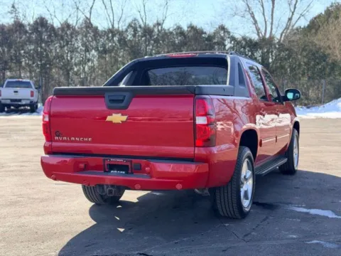 More photos of 2012 Chevrolet Avalanche 1500 LT at Hank Graff Chevrolet Davison, MI