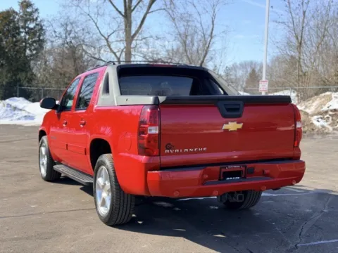 More photos of 2012 Chevrolet Avalanche 1500 LT at Hank Graff Chevrolet Davison, MI