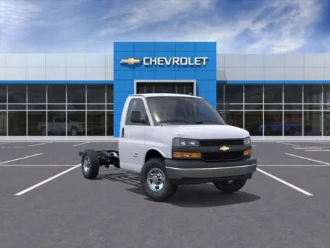 White 2026 Chevrolet Express 3500 Work Van for sale in Davison, MI