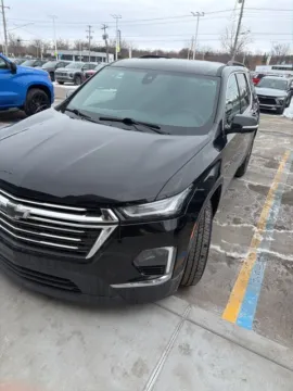 Black 2023 Chevrolet Traverse LT Leather for sale in Davison, MI