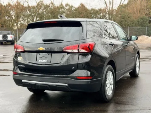 More photos of 2024 Chevrolet Equinox LT at Hank Graff Chevrolet Davison, MI