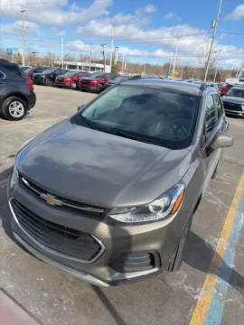 Gray 2022 Chevrolet Trax LT for sale in Davison, MI