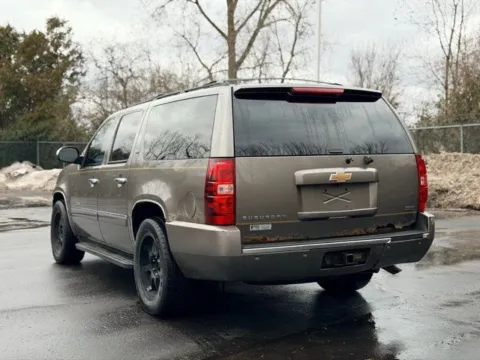 More photos of 2011 Chevrolet Suburban 1500 LTZ at Hank Graff Chevrolet Davison, MI
