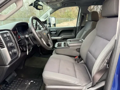 More photos of 2015 Chevrolet Silverado 2500HD LT at Hank Graff Chevrolet Davison, MI