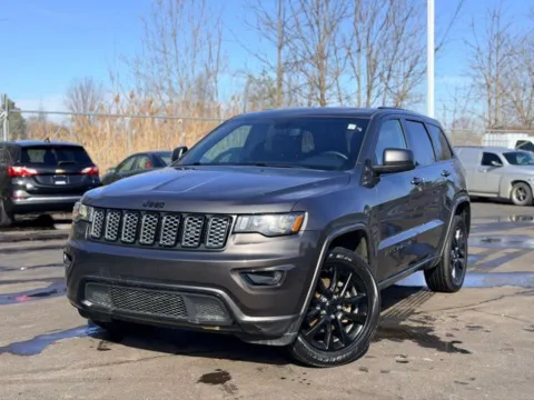 Gray 2020 Jeep Grand Cherokee Altitude for sale in Davison, MI
