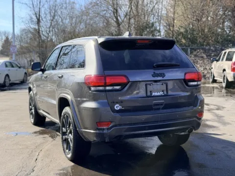 More photos of 2020 Jeep Grand Cherokee Altitude at Hank Graff Chevrolet Davison, MI