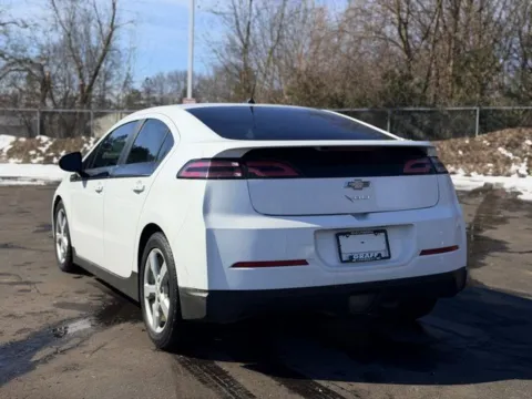 More photos of 2014 Chevrolet Volt at Hank Graff Chevrolet Davison, MI