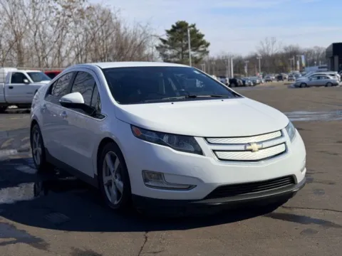Photos of 2014 Chevrolet Volt for sale in Davison, MI at Hank Graff Chevrolet Davison