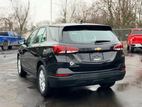 More photos of 2022 Chevrolet Equinox LS at Hank Graff Chevrolet Davison, MI