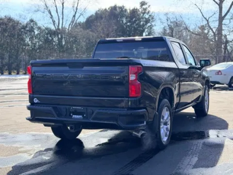 More photos of 2021 Chevrolet Silverado 1500 Custom at Hank Graff Chevrolet Davison, MI