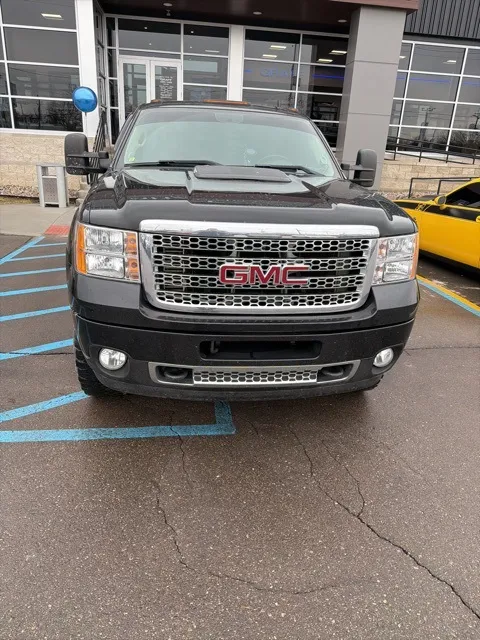 Black 2012 GMC Sierra 2500HD Denali for sale in Davison, MI
