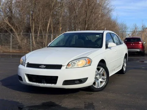 White 2010 Chevrolet Impala LT for sale in Davison, MI