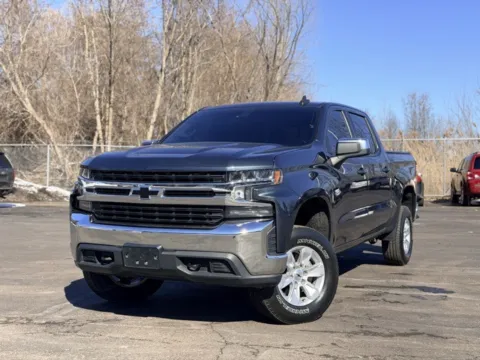 Gray 2019 Chevrolet Silverado 1500 LT for sale in Davison, MI