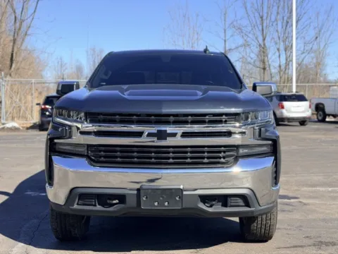 Photos of 2019 Chevrolet Silverado 1500 LT for sale in Davison, MI at Hank Graff Chevrolet Davison