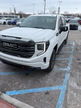 White 2022 GMC Sierra 1500 AT4 for sale in Davison, MI