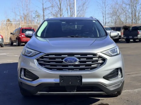 Photos of 2020 Ford Edge SEL for sale in Davison, MI at Hank Graff Chevrolet Davison
