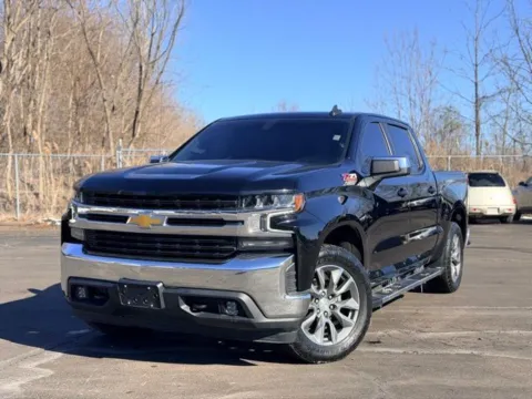 Black 2021 Chevrolet Silverado 1500 LT for sale in Davison, MI