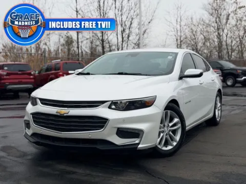 White 2016 Chevrolet Malibu LT for sale in Davison, MI