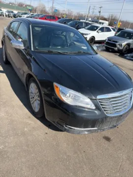 Black 2014 Chrysler 200 Limited for sale in Davison, MI