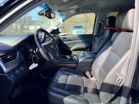 More photos of 2020 Chevrolet Suburban LT at Hank Graff Chevrolet Davison, MI