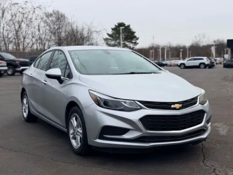 Photos of 2018 Chevrolet Cruze LT for sale in Davison, MI at Hank Graff Chevrolet Davison